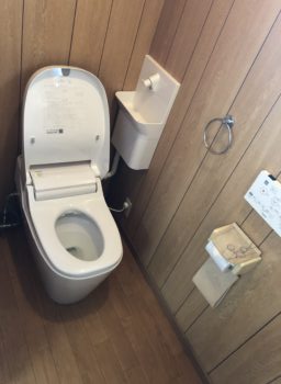 堺市 堺区 榎元町５丁 Ｈ様邸 トイレ取り替え工事